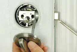 Amber Locksmith Store Dumfries, VA 571-250-8237 - Lock-replace